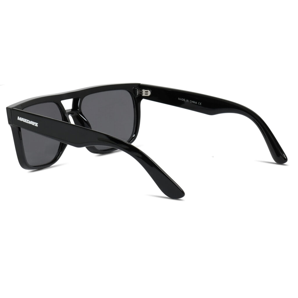 kepaso-rear-quarter-black-sq