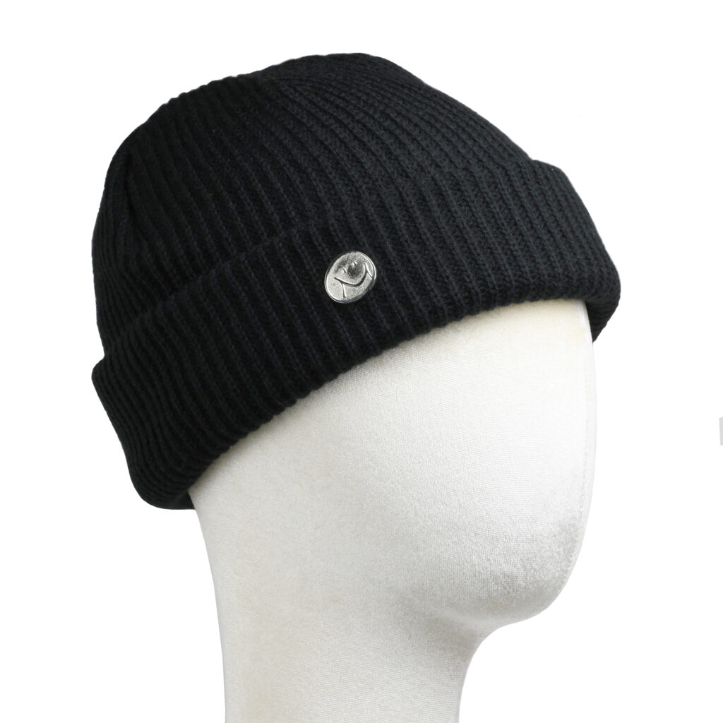 fisherman beanie black